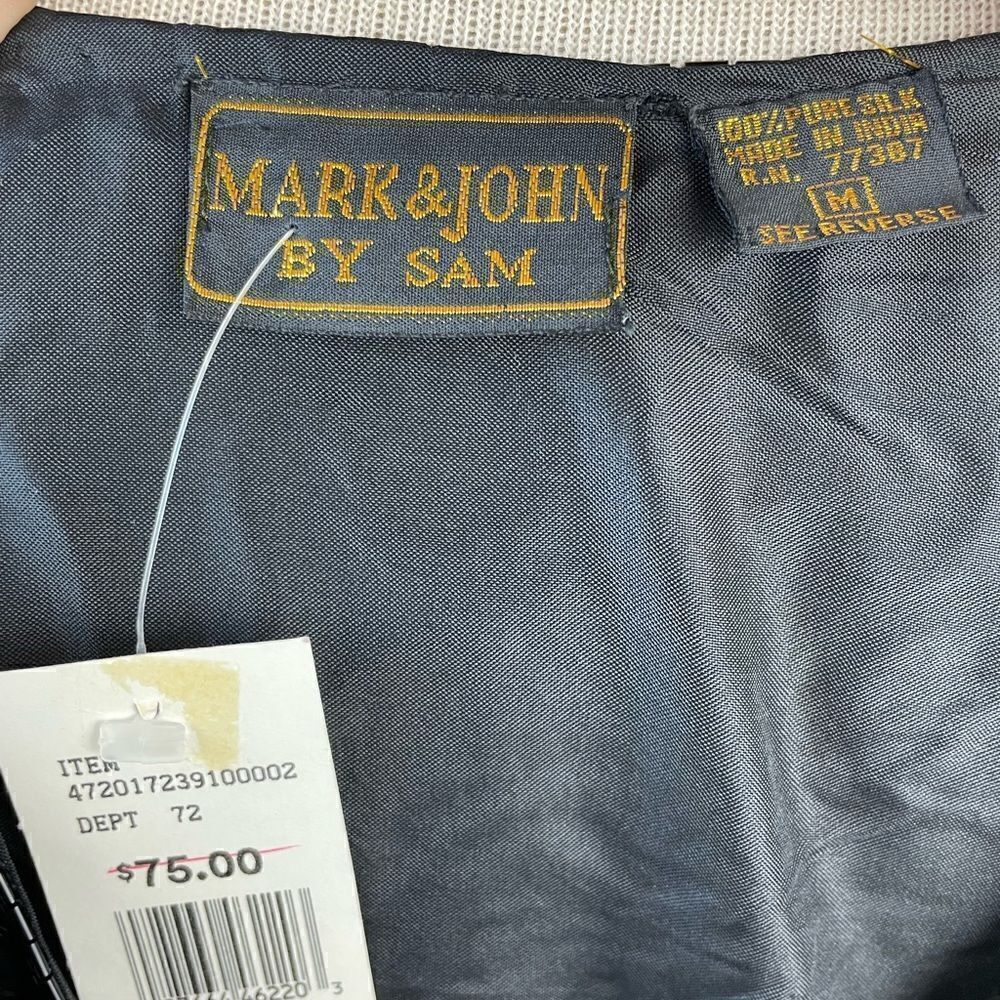 NWT Mark & John Beaded Sequin Blouse Size M NWT - image 7